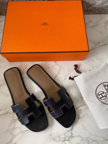 HERMES Oran Sandal Mules Slides Shoes Thong Sandals Black