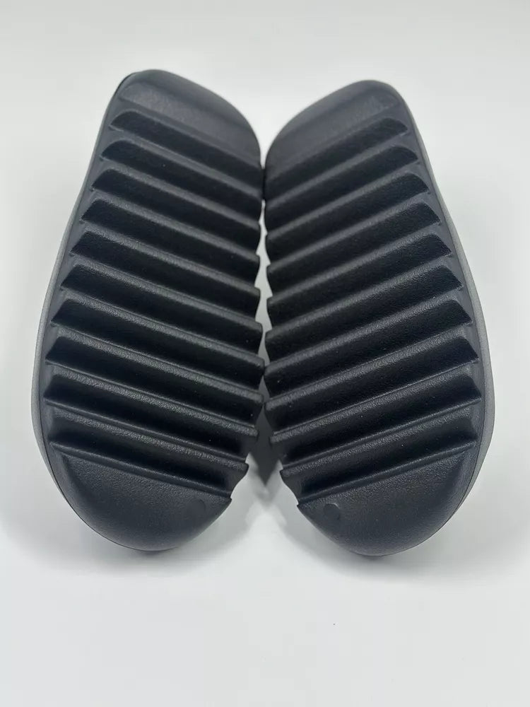 adidas Yeezy Slide Men's Athletic Sneakers - Size 9