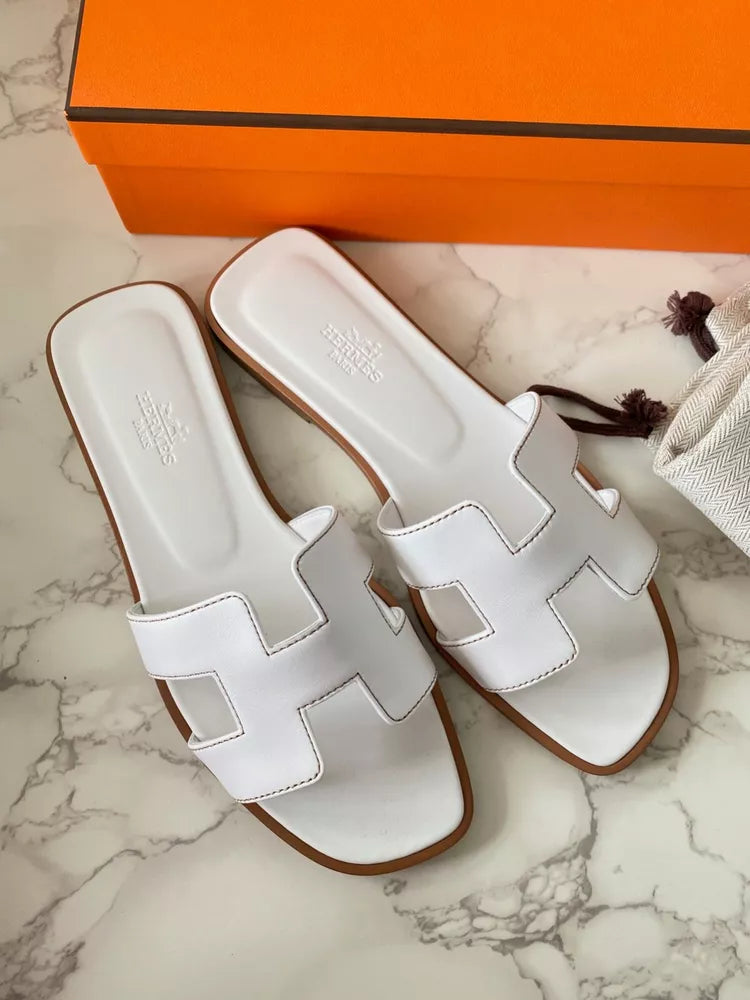 HERMES Oran Sandal Mules Slides Shoes Thong Sandals White